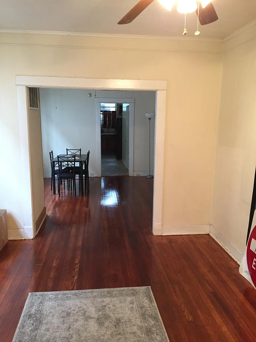 Building Photo - 1527 Lowerline St