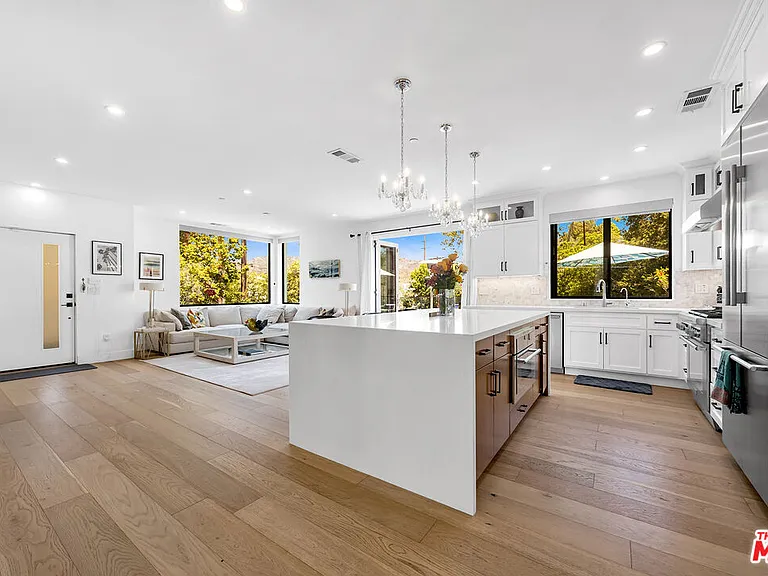 4841 Minden Pl — Photo 14