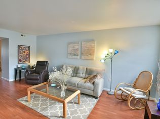 515 N York Rd #4F, Willow Grove, PA 19090