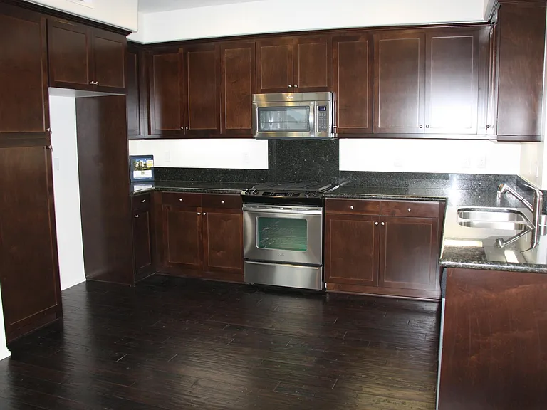 827 E Promenade #A — Photo 19