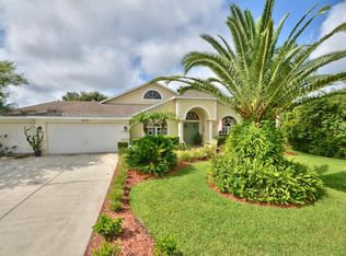 10409 Riverburn Dr, Tampa, FL 33647