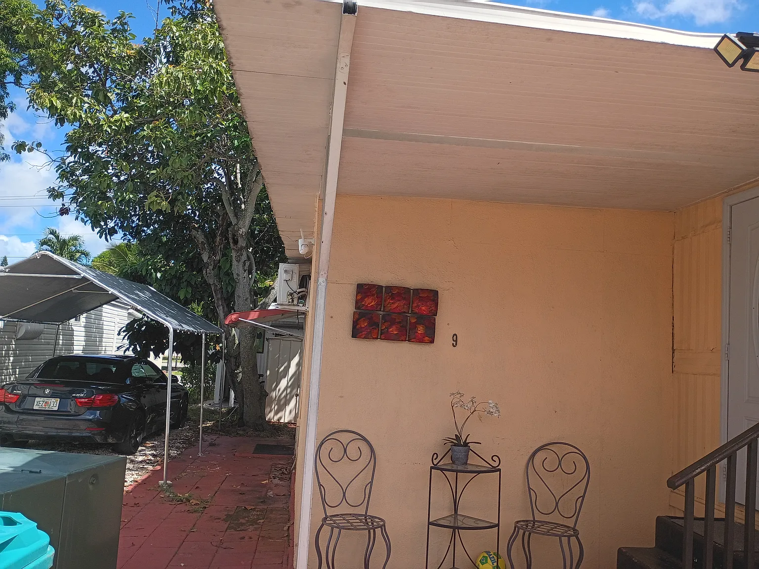 Maple St, Hollywood — Photo 1