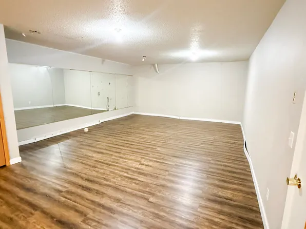 W Michigan Ave/Inverway - 5540 W. Mich (5538 Consumers), 5540 W Michigan Ave, Kalamazoo, MI 49009