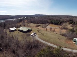 371 Cypress Creek Rd, Linden, TN 37096