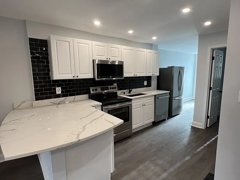 1266 Riverside Ave #1 — Photo 16