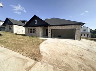 1751 W Holly St, Fayetteville, AR 72703