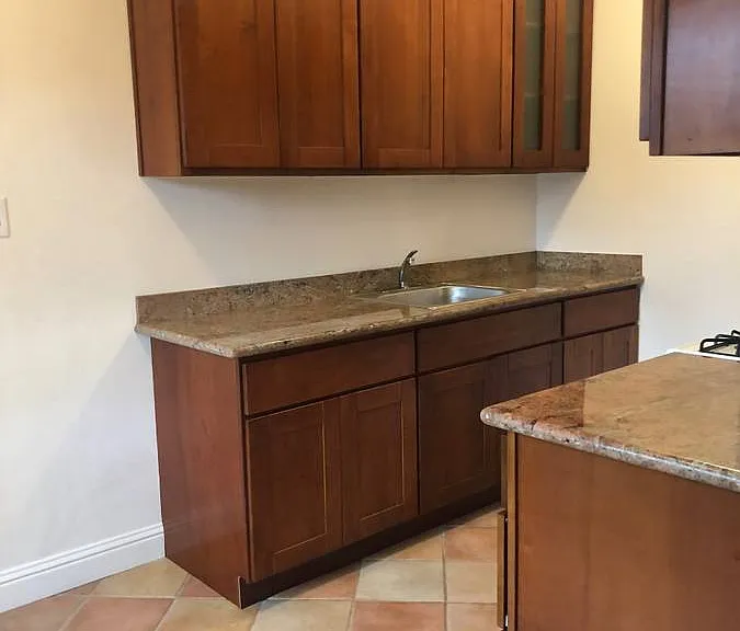 81 Glen Ave — Photo 8