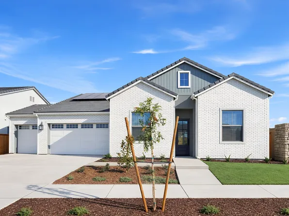 1365 Farmhouse Ave, Clovis, CA 93619