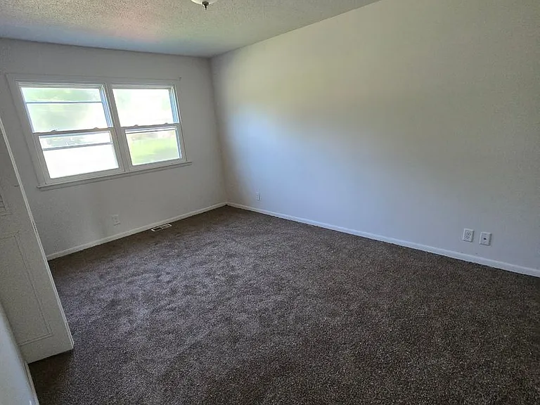 1908 SW Fairmont Rd — Photo 6