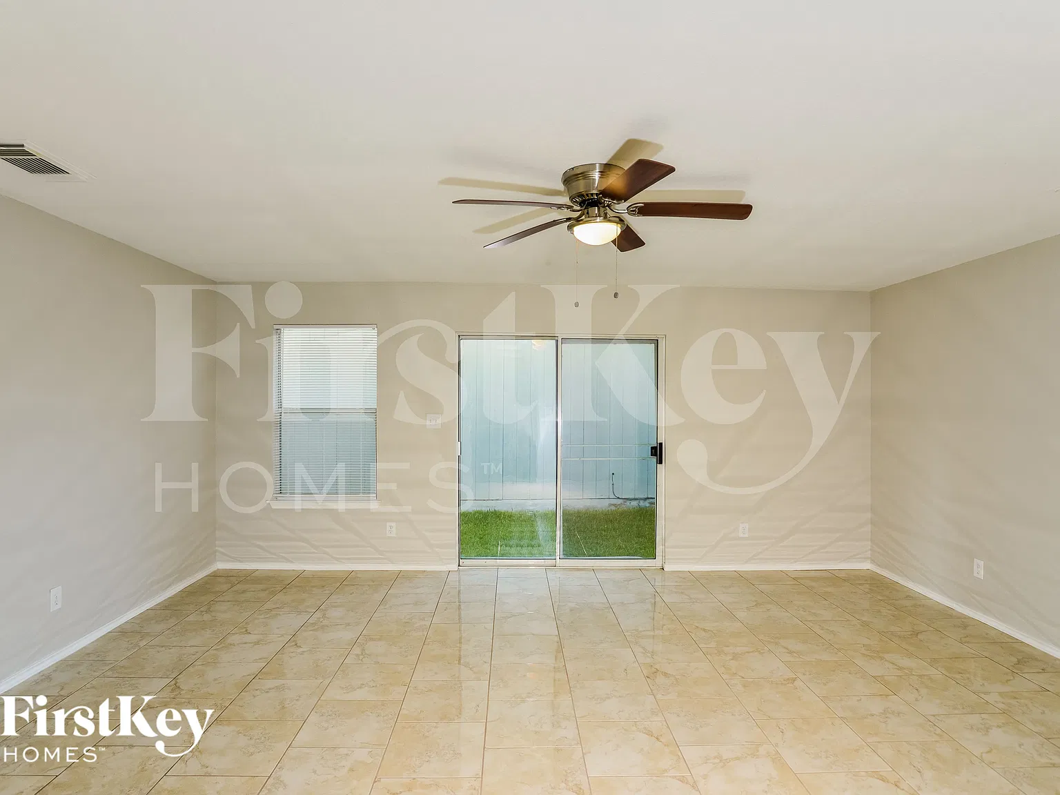 3 bed, 2.0 bath, 1735 sqft, $1,825 — Photo 4