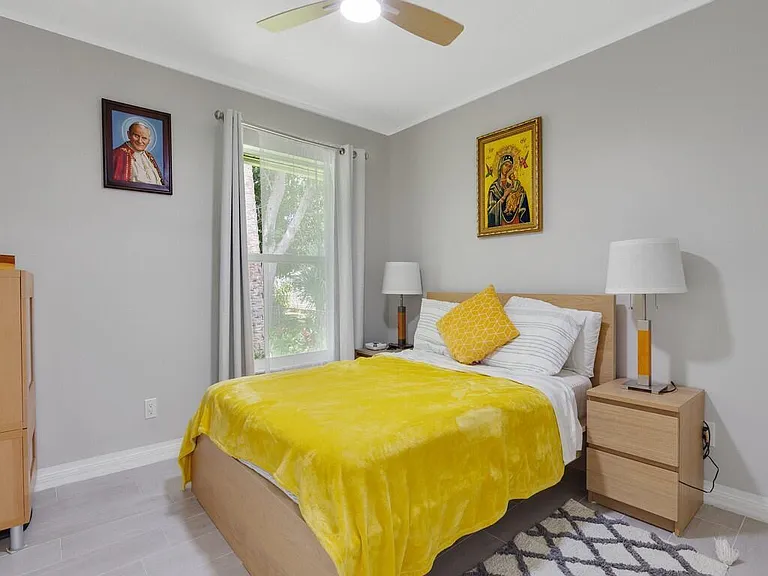 664 Vocelle Ave — Photo 18