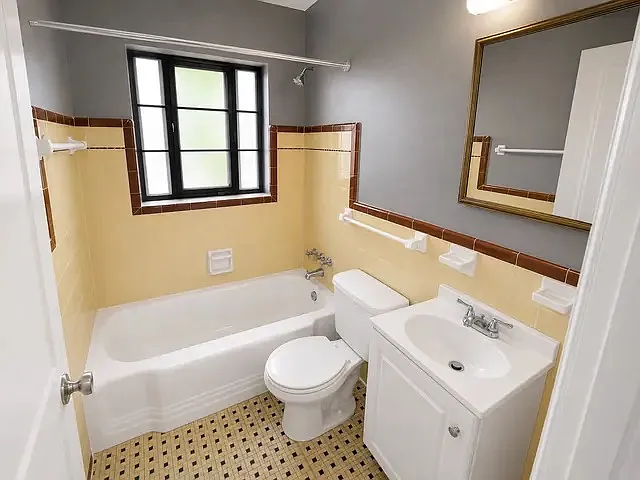 2 bed, 1230 sqft, $1,050 — Photo 2