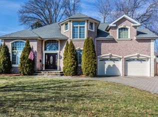 159 Gary St, Paramus, NJ 07652
