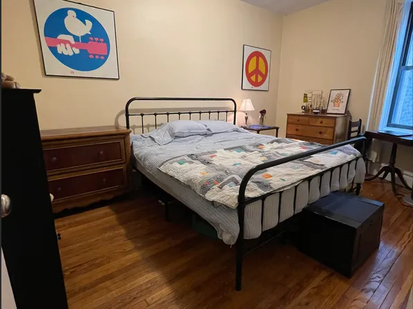 414 West 121st Street image 3 of 10