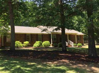 196 Briarcreek Dr, Spartanburg, SC 29301