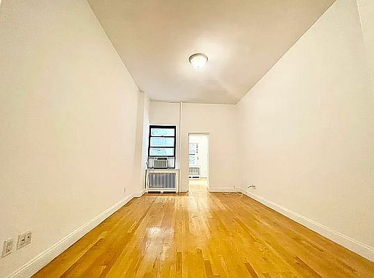 1st image of 258 E 78th St APT 2C