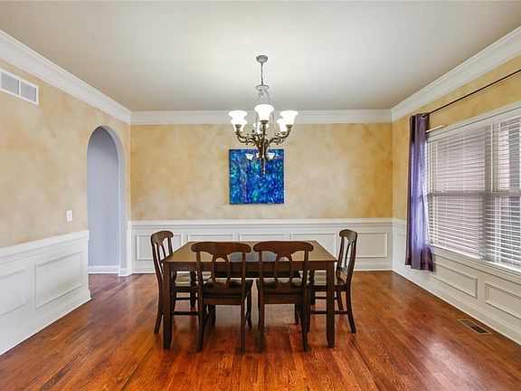 5th image of 8380 Mossybrook Ln