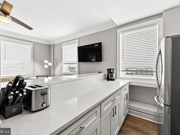 5th image of 115 2nd St NE APT 16