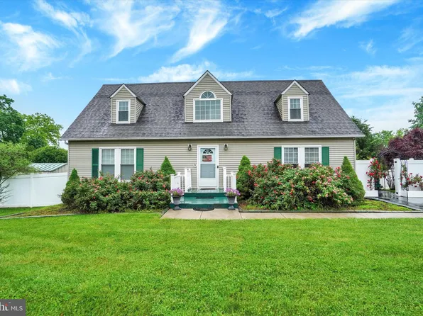 2170 Poplars Rd, York, PA 17408