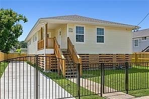 1st image of 3116 Spain St