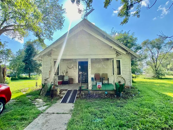 506 S Clemons St, Ohiowa, NE 68416