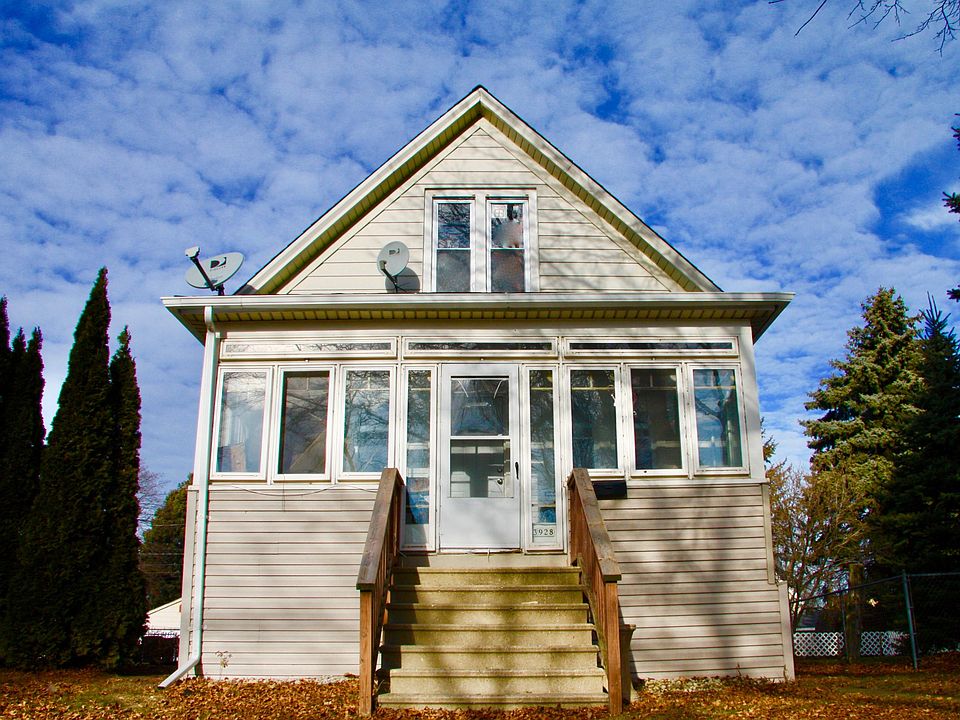 1st image of 3928 E Squire Ave