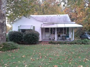 910 Walters St, Reidsville, NC 27320