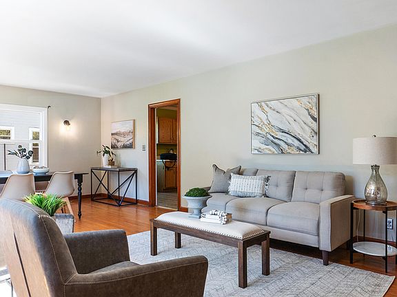 5th image of 113 Pinehurst Ave