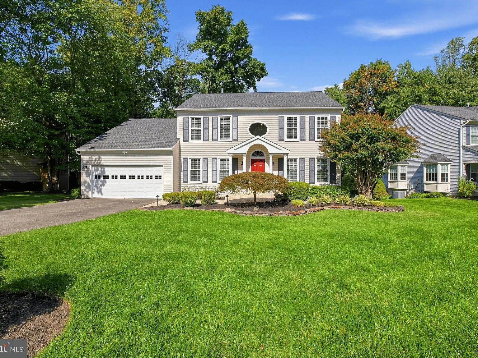 4 bed, 3.5 bath, 3582 sqft, $3,950 — Photo 1