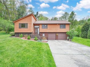 10 Northfield Rd, Enfield, CT 06082