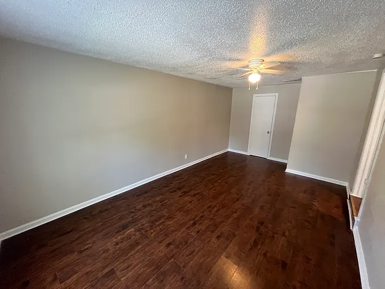 11302 Stallcup Dr — Photo 13