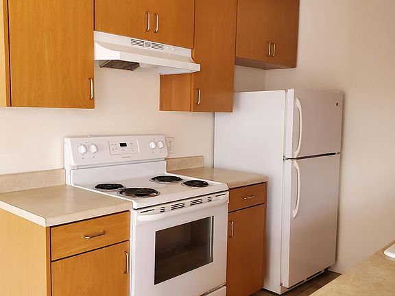 3rd image of 1827 Missouri St APT B