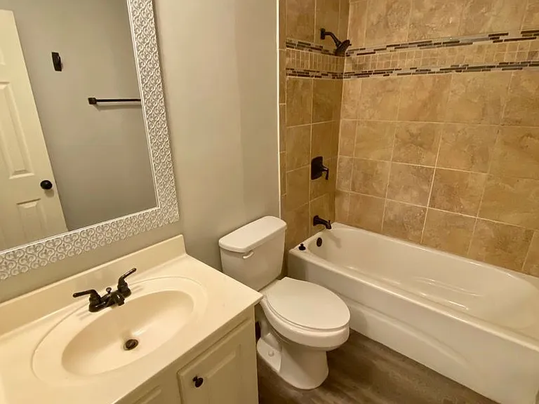 Bellegrove Condos — Photo 11
