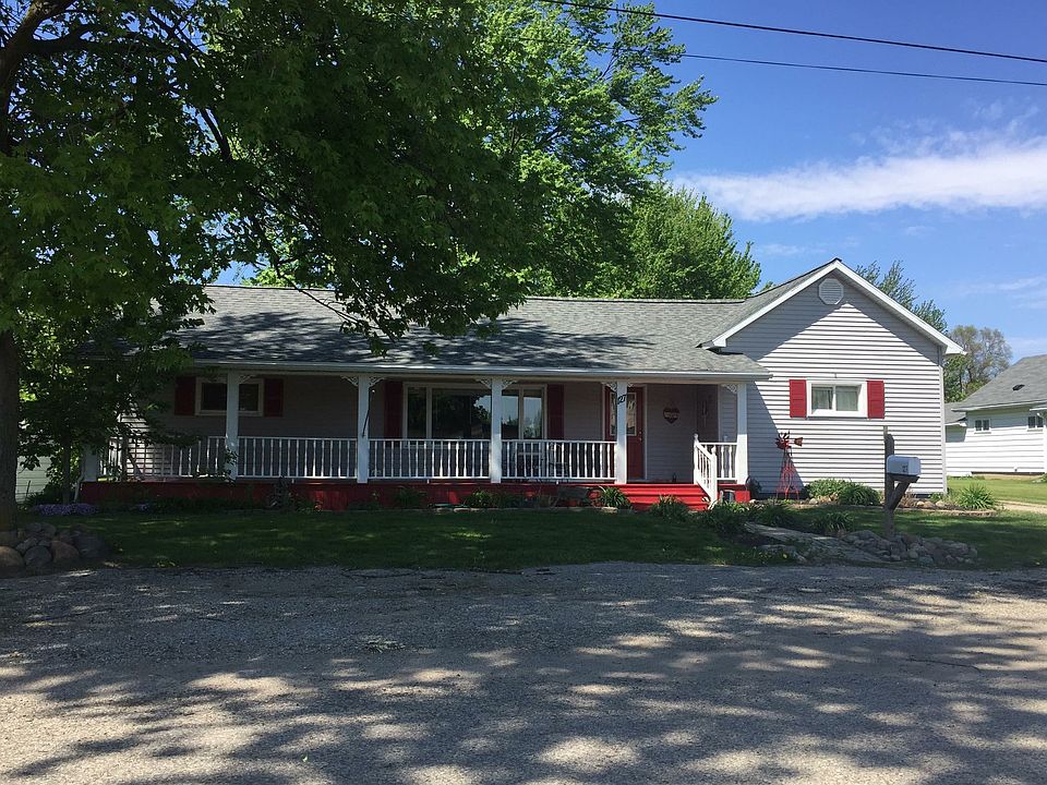 127 E Seaver St, Ithaca, MI 48847 Zillow