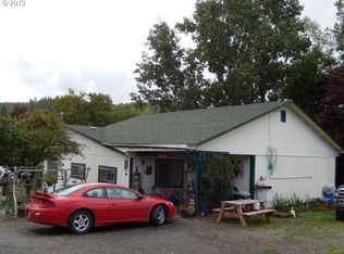 160 Grassy Ln, Roseburg, OR 97470