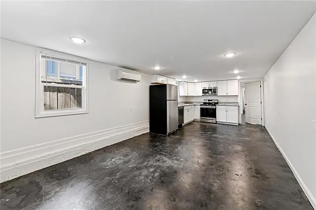 2215 Onzaga St #A — Photo 2