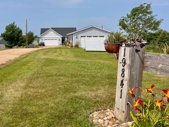 19841 Hoffman Ave, Arlington, SD 57212