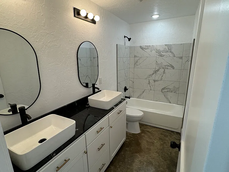 3411 S Garrett St #B — Photo 5