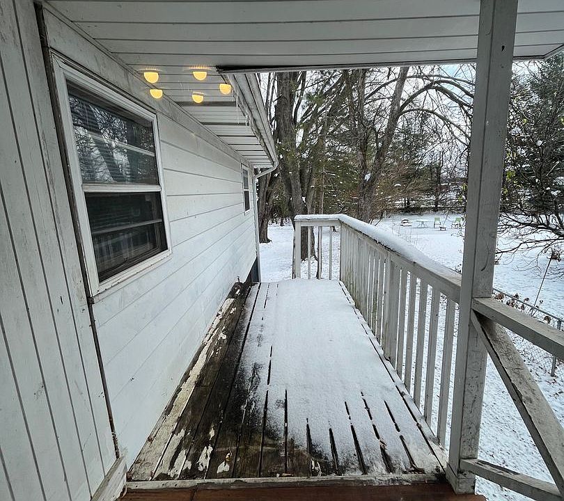 1st image of 2786 Lyman Ln