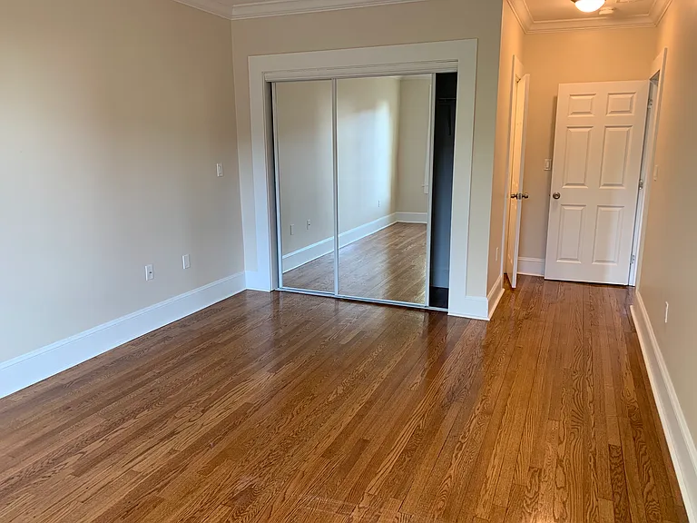 12 Short St #5 — Photo 18