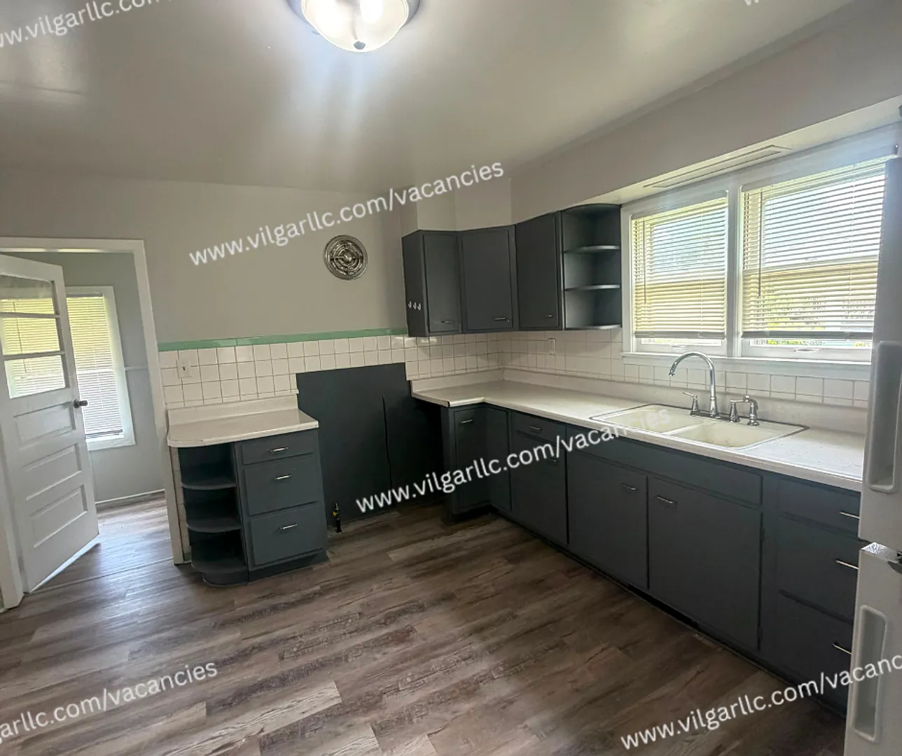For Rent Spacious 3 Bed / 1.5 Bath Home — Photo 4