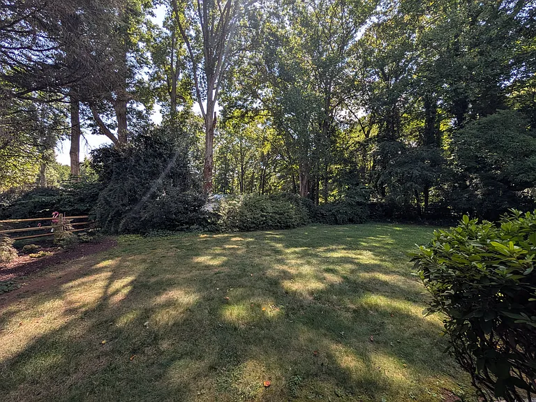 103 Abingdon Cir — Photo 34