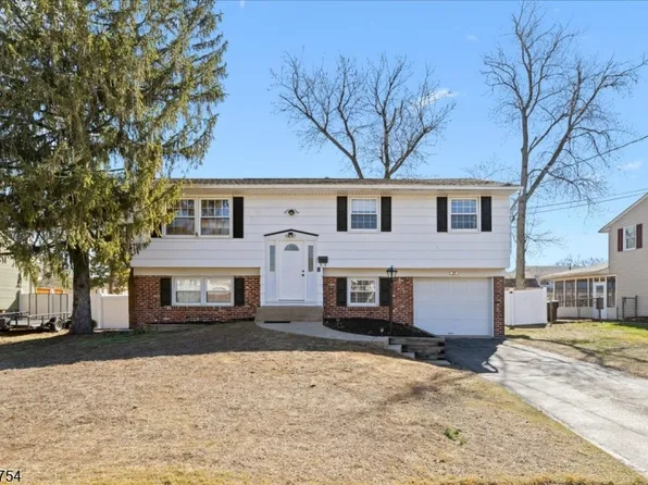 27 Evergreen Ln, Burlington Twp., NJ 08016