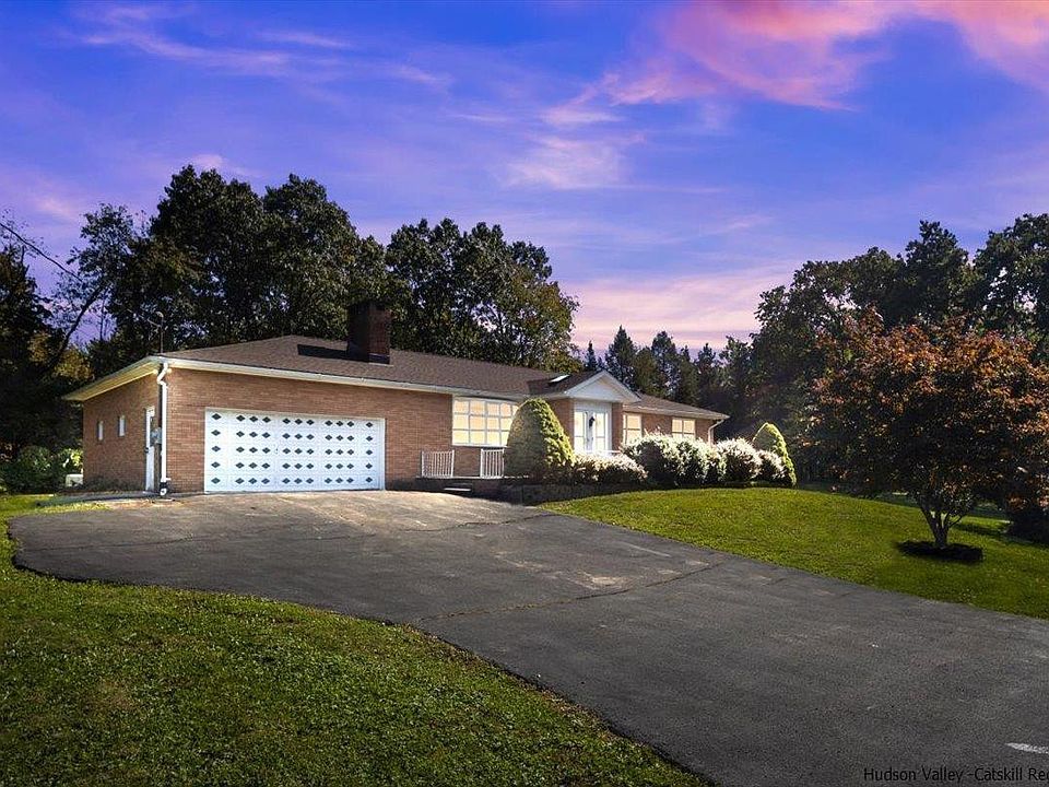 1st image of 133 Hillcrest Drive