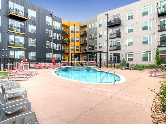 Block 32 at RiNo | Denver, CO Apartments