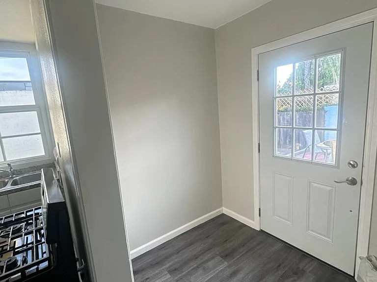 2309 N Sepulveda Blvd #B — Photo 5