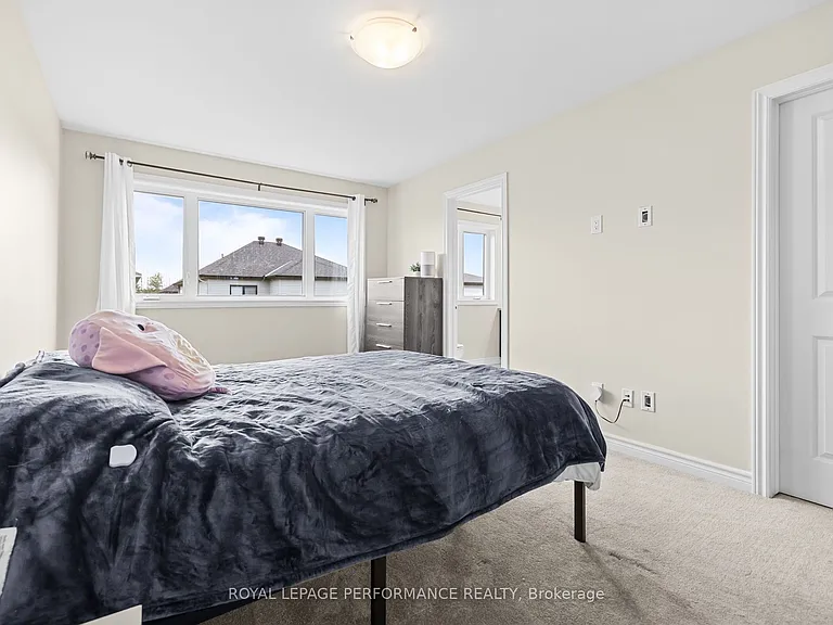 709 Namur St — Photo 16