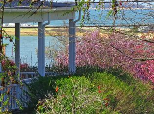 81 Warren Ave, Plymouth, MA 02360