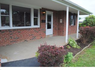 2956 Goentner Rd, Willow Grove, PA 19090