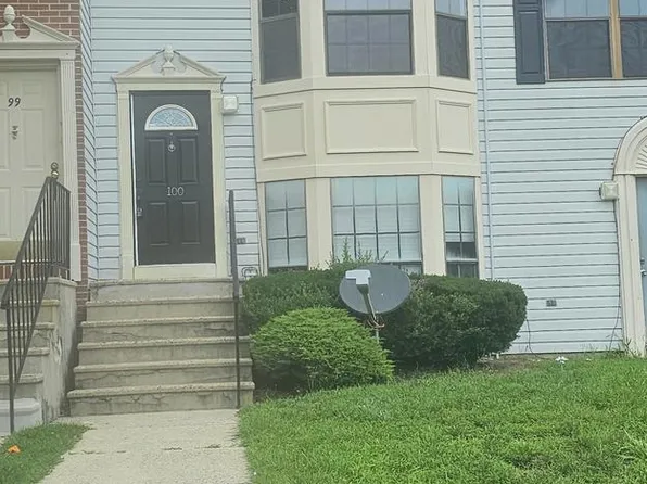 100 Colonial Ct, Absecon, NJ 08205